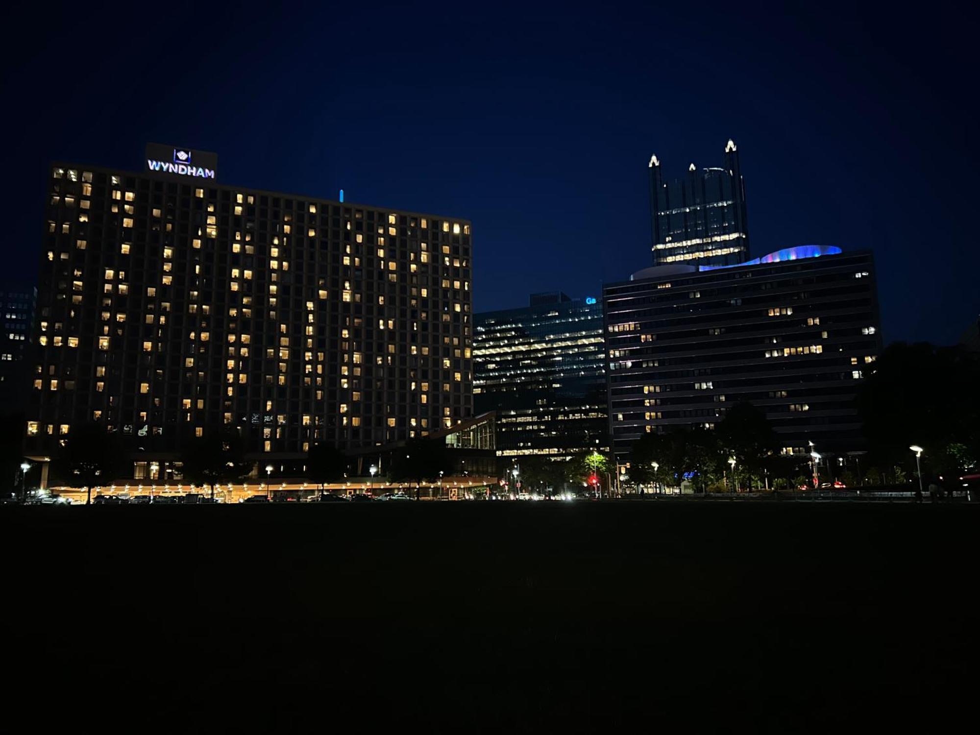 Sweeping Stadium Views Wonderfully Located 24-7 Parking Gym Lounge Питсбърг Екстериор снимка